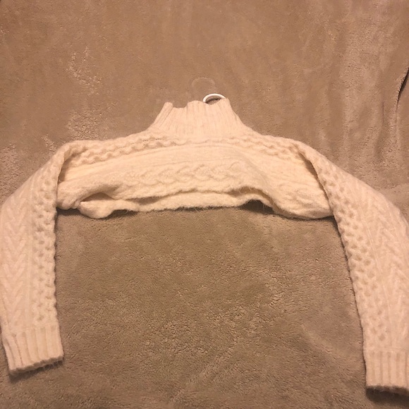 purple cropped jumper